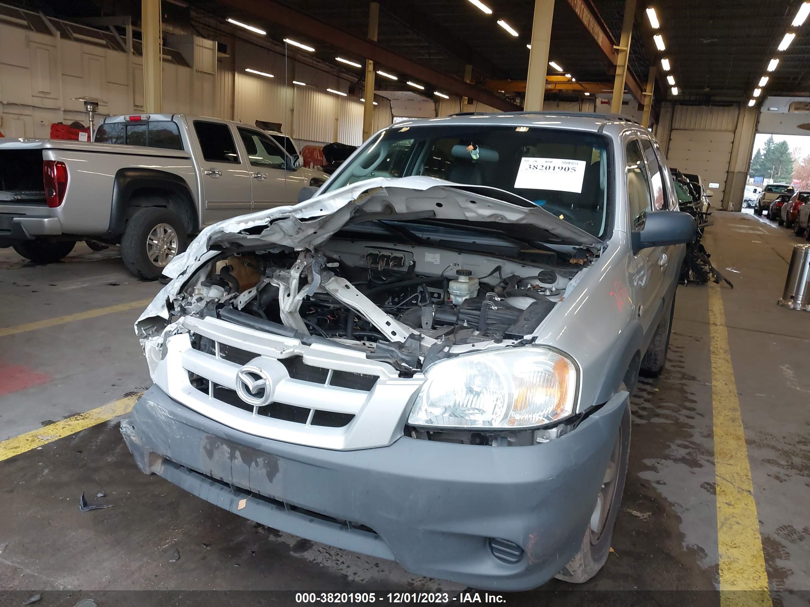 Photo 5 VIN: 4F2YZ92ZX6KM28292 - MAZDA TRIBUTE 