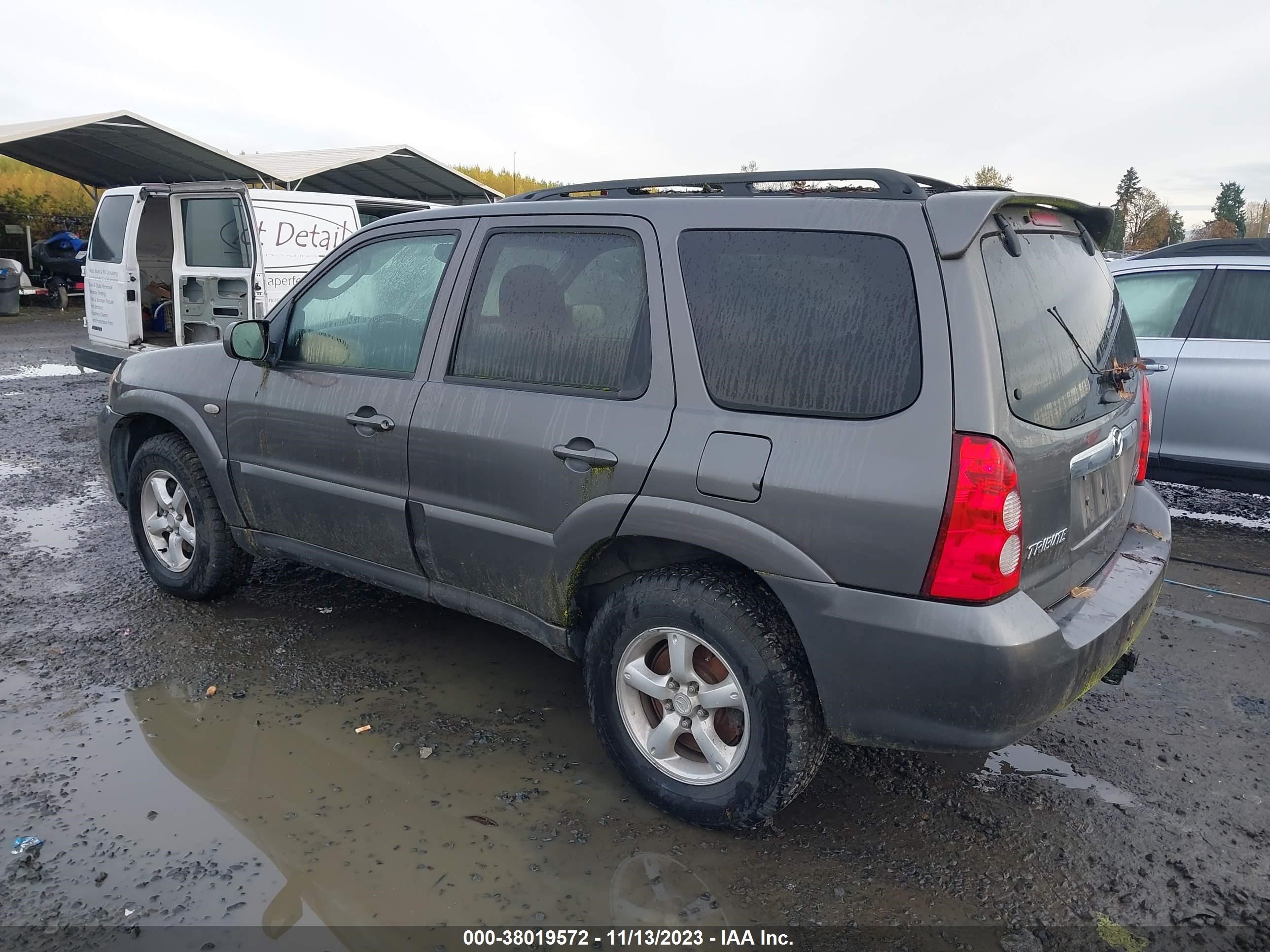 Photo 2 VIN: 4F2YZ94126KM19755 - MAZDA TRIBUTE 