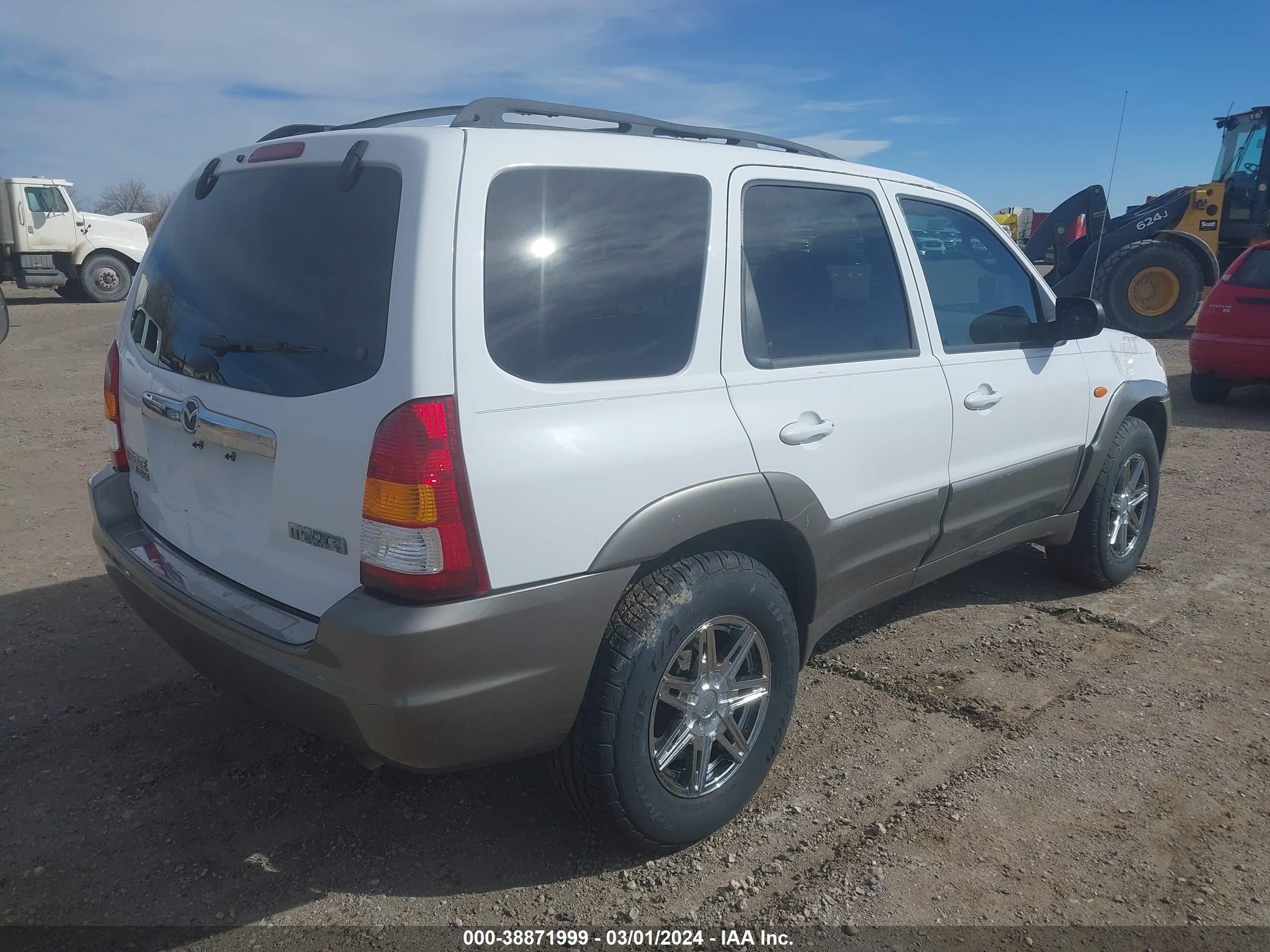 Photo 3 VIN: 4F2YZ94143KM09742 - MAZDA TRIBUTE 