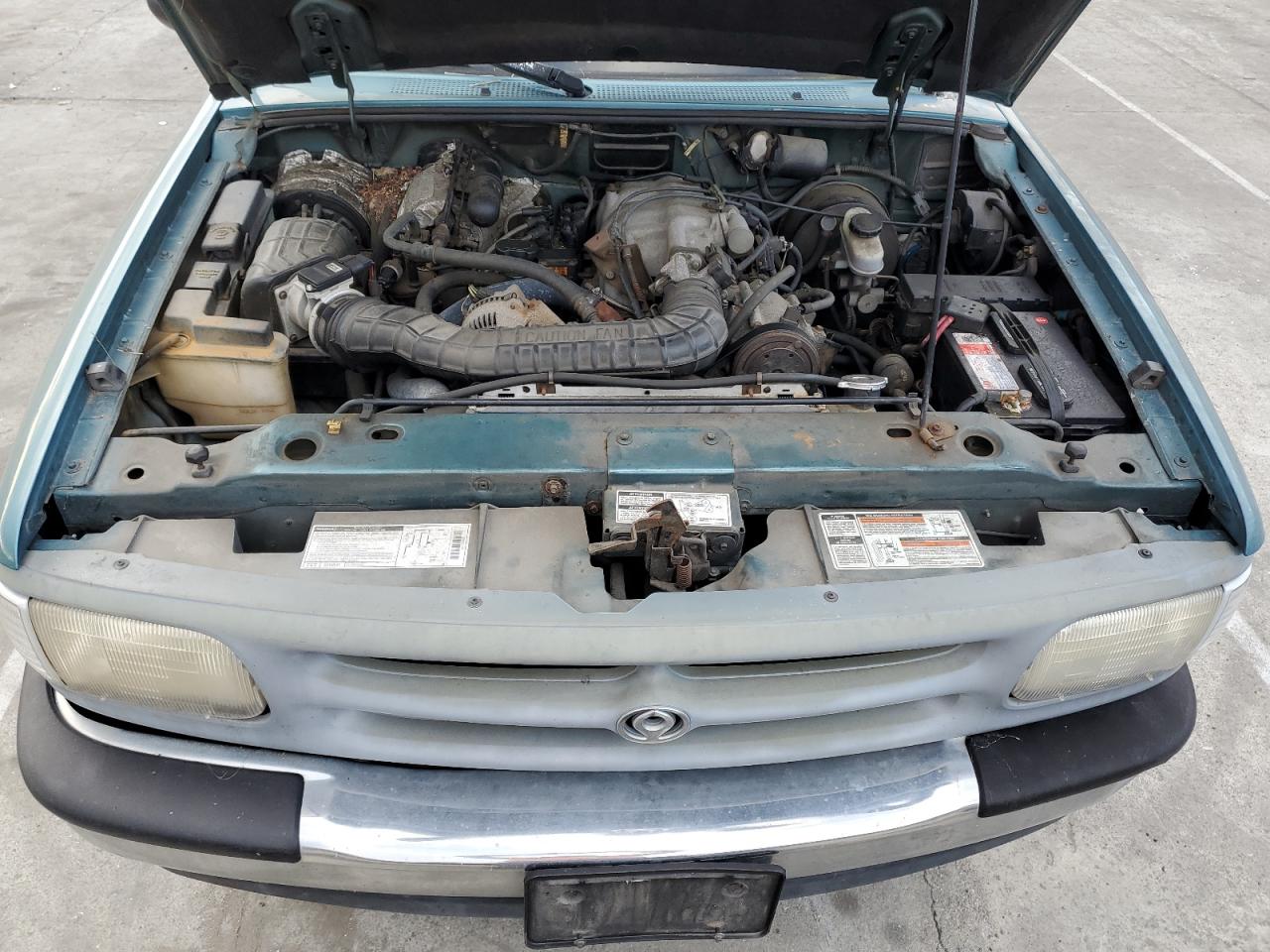 Photo 10 VIN: 4F4CR16X2RTM95060 - MAZDA NULL 