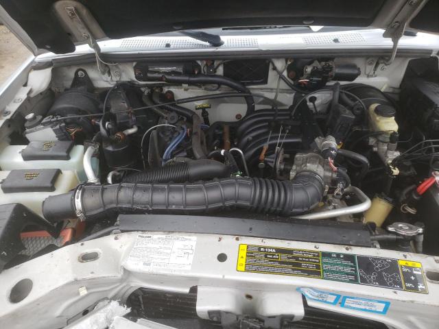 Photo 10 VIN: 4F4YR16U04TM11886 - MAZDA B3000 