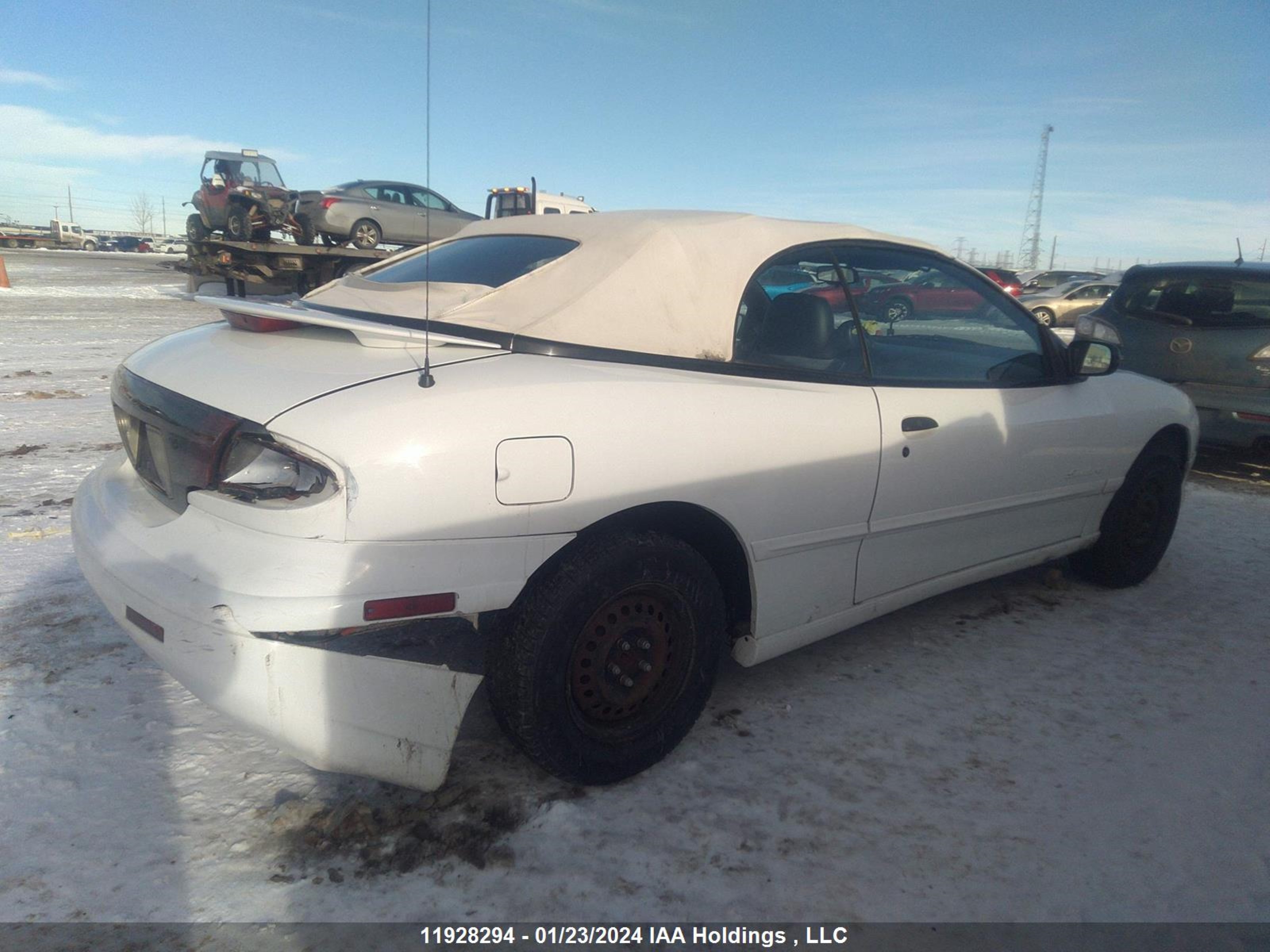 Photo 3 VIN: 4G2JB32T0VB204738 - PONTIAC SUNFIRE 