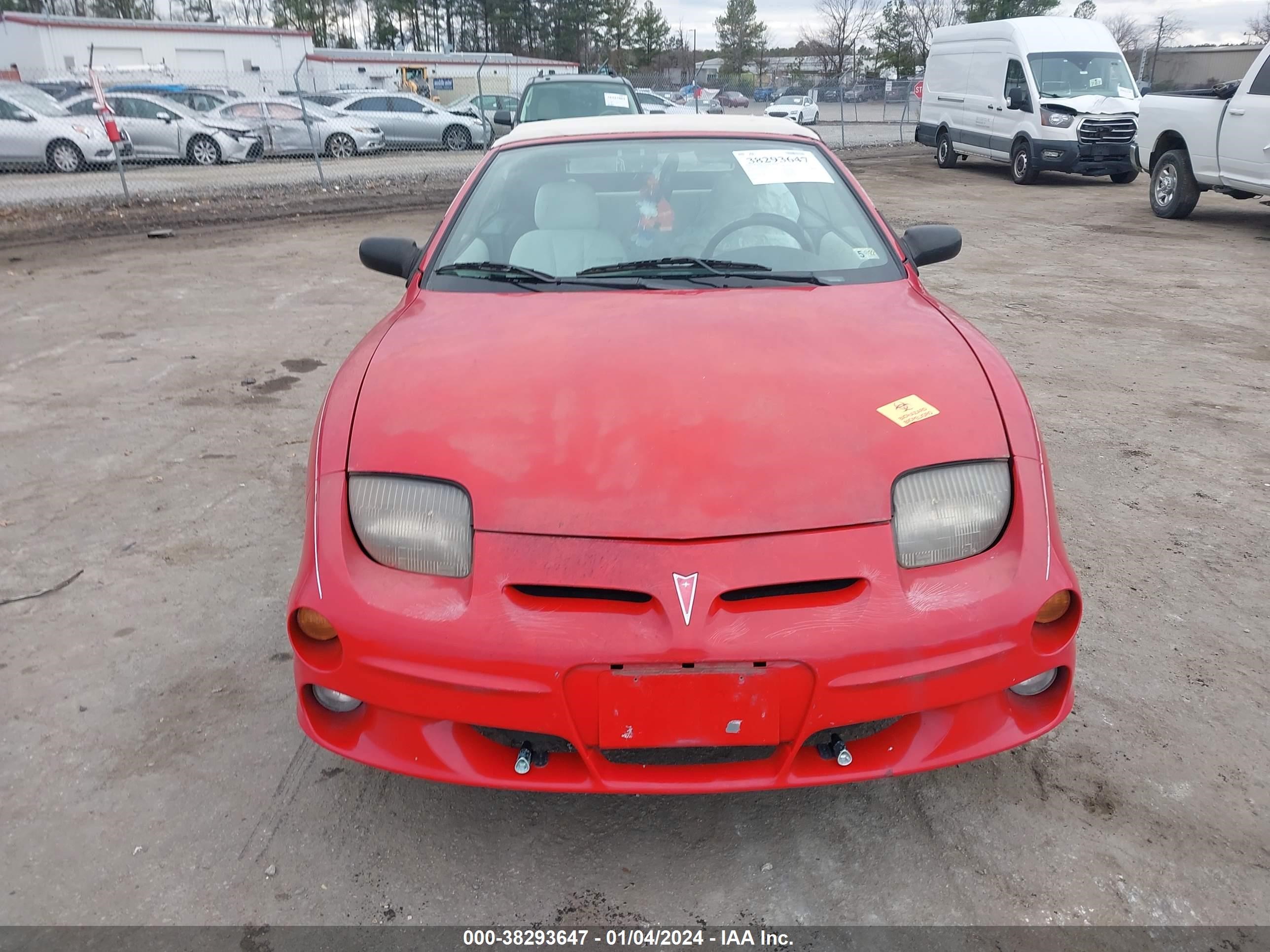 Photo 11 VIN: 4G2JB32T9YB202247 - PONTIAC SUNFIRE 