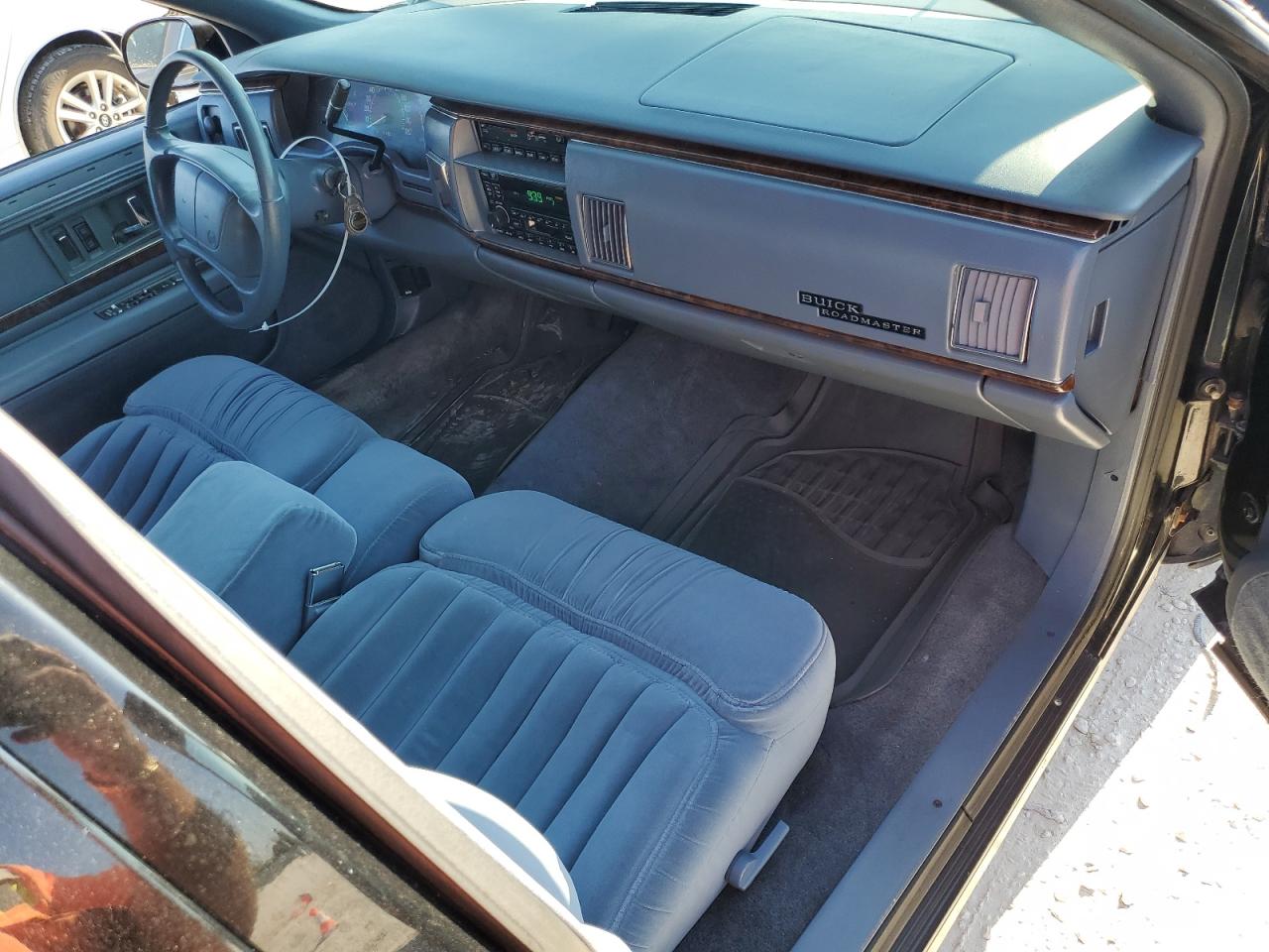 Photo 7 VIN: 4GLDB90P4TR404964 - BUICK ROADMASTER 