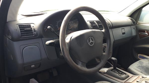 Photo 10 VIN: 4JGAB54E2XA108668 - MERCEDES-BENZ ML320 