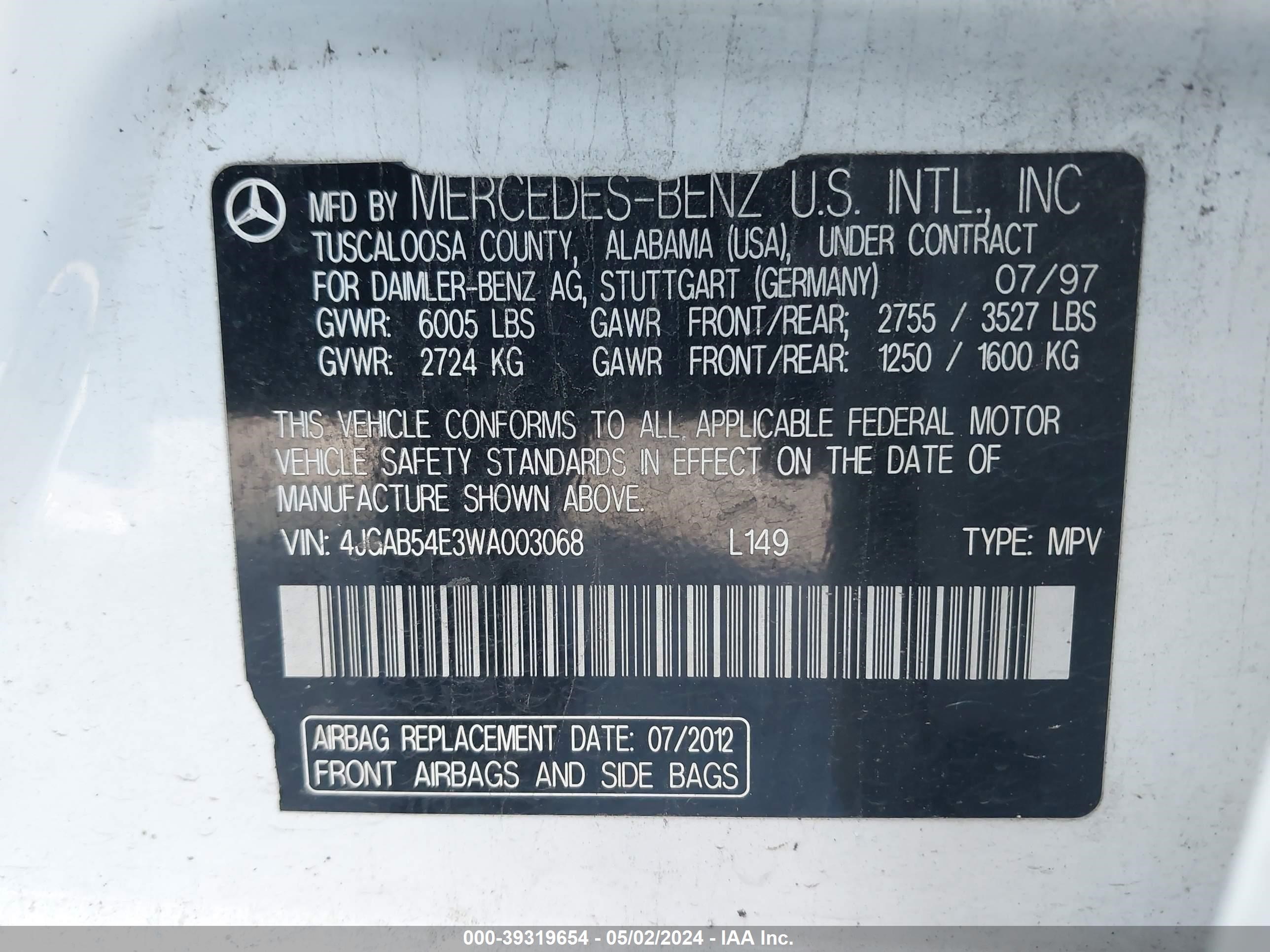 Photo 8 VIN: 4JGAB54E3WA003068 - MERCEDES-BENZ NULL 