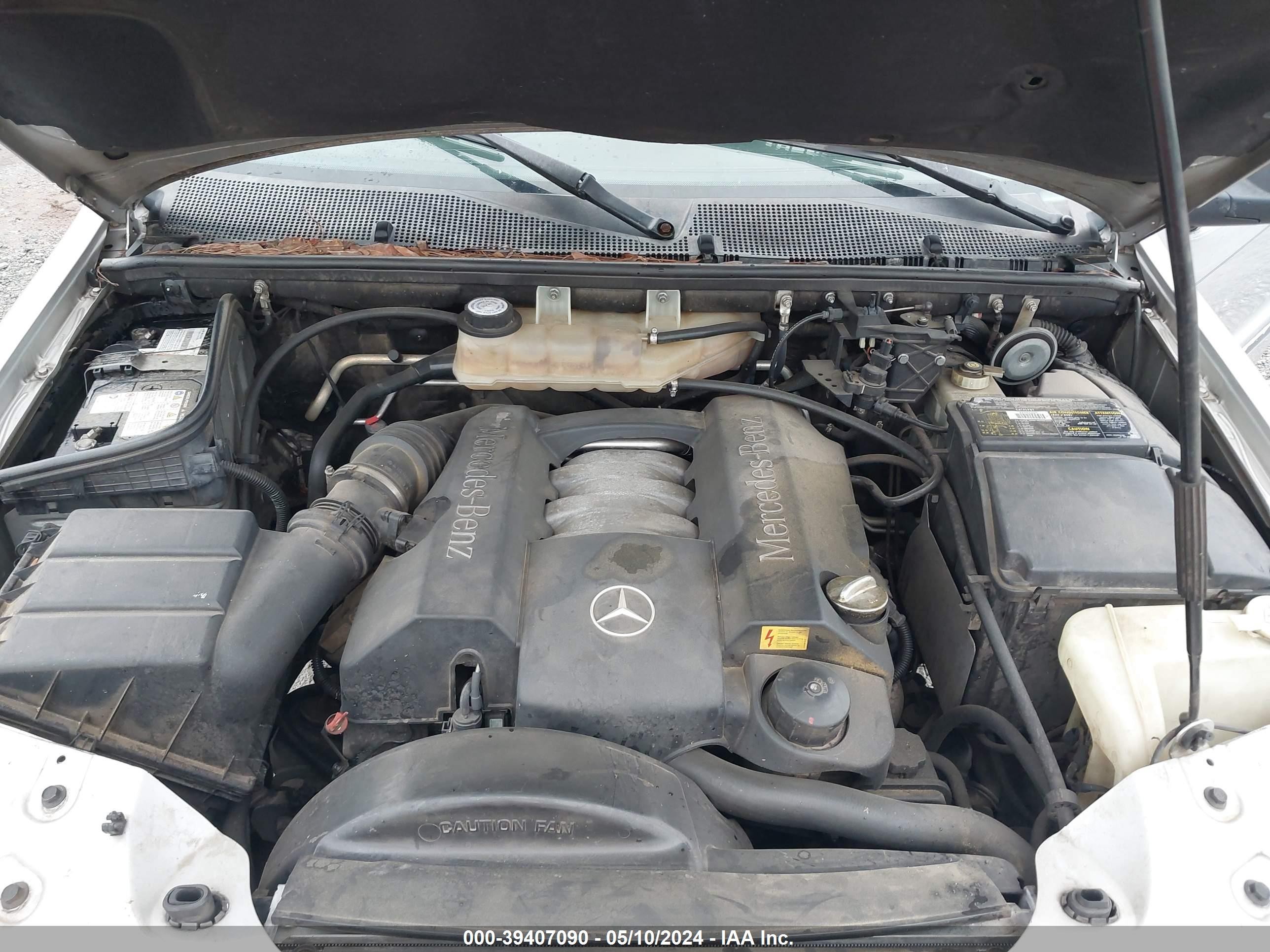 Photo 9 VIN: 4JGAB54E3XA113670 - MERCEDES-BENZ NULL 