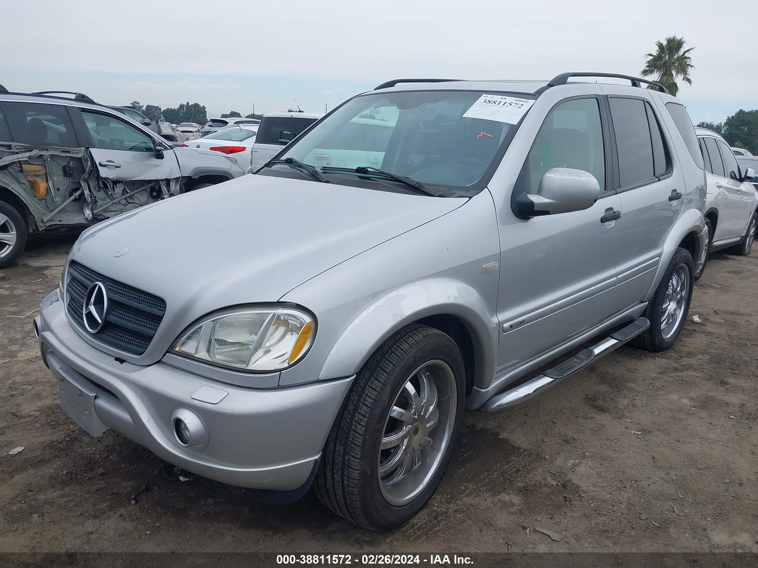 Photo 1 VIN: 4JGAB54E41A235056 - MERCEDES-BENZ NULL 