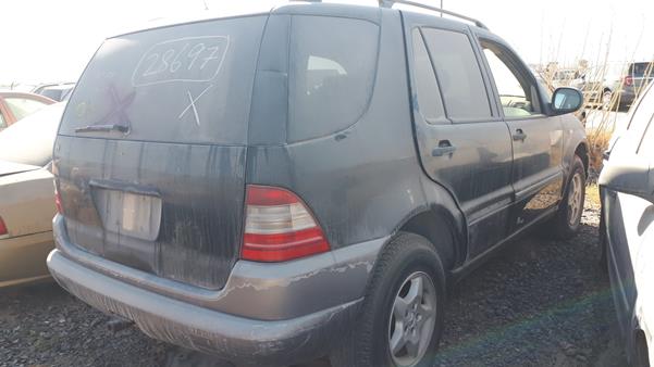 Photo 7 VIN: 4JGAB54E5WA032555 - MERCEDES-BENZ ML320 