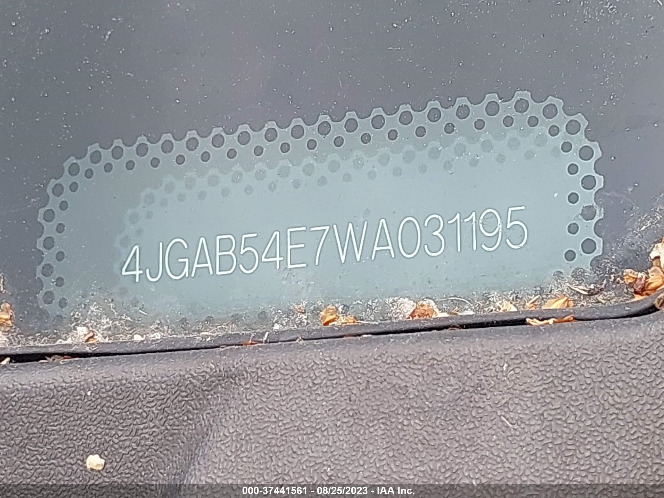 Photo 8 VIN: 4JGAB54E7WA031195 - MERCEDES-BENZ M-KLASSE 