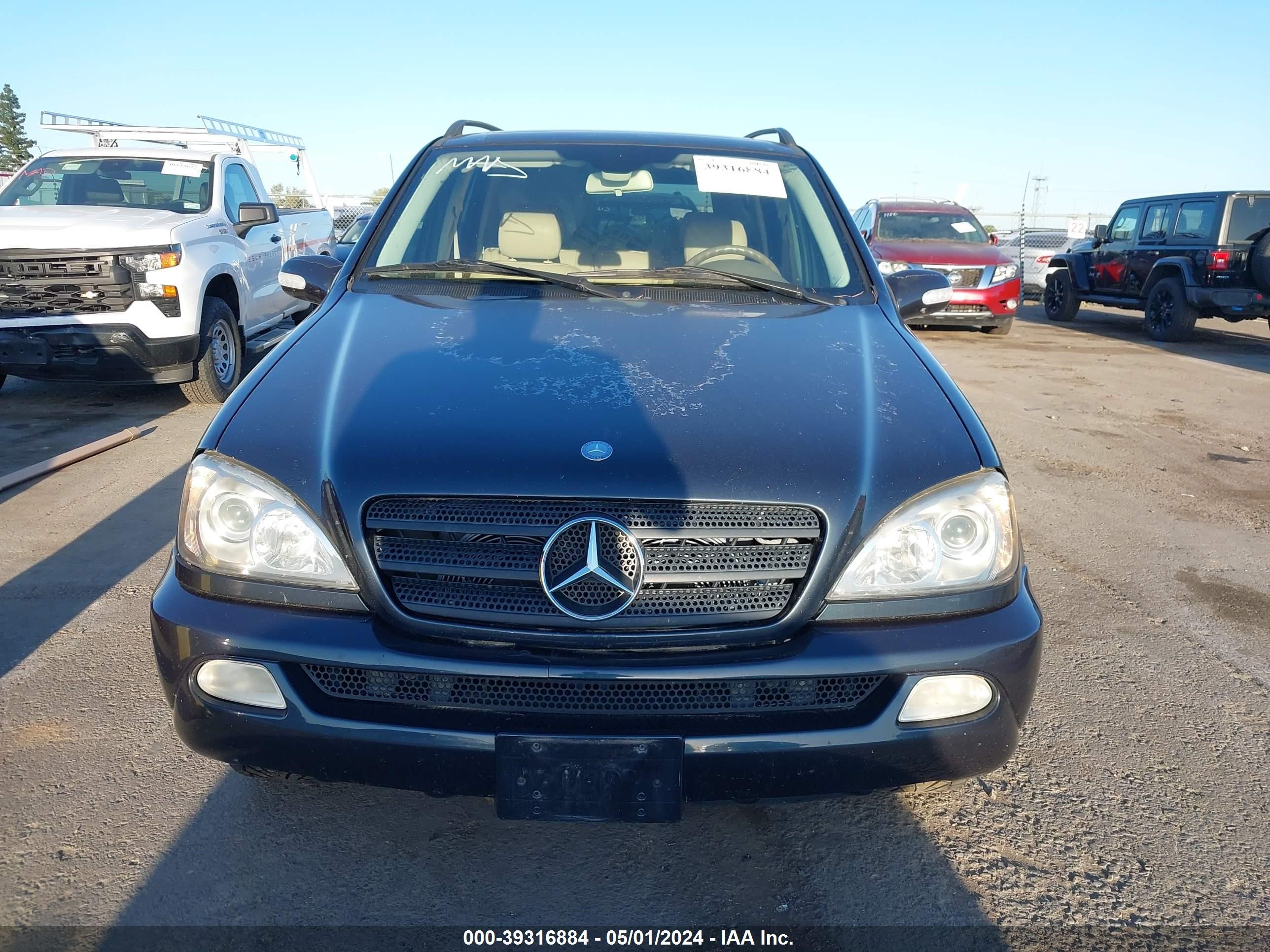 Photo 5 VIN: 4JGAB54E92A311386 - MERCEDES-BENZ NULL 