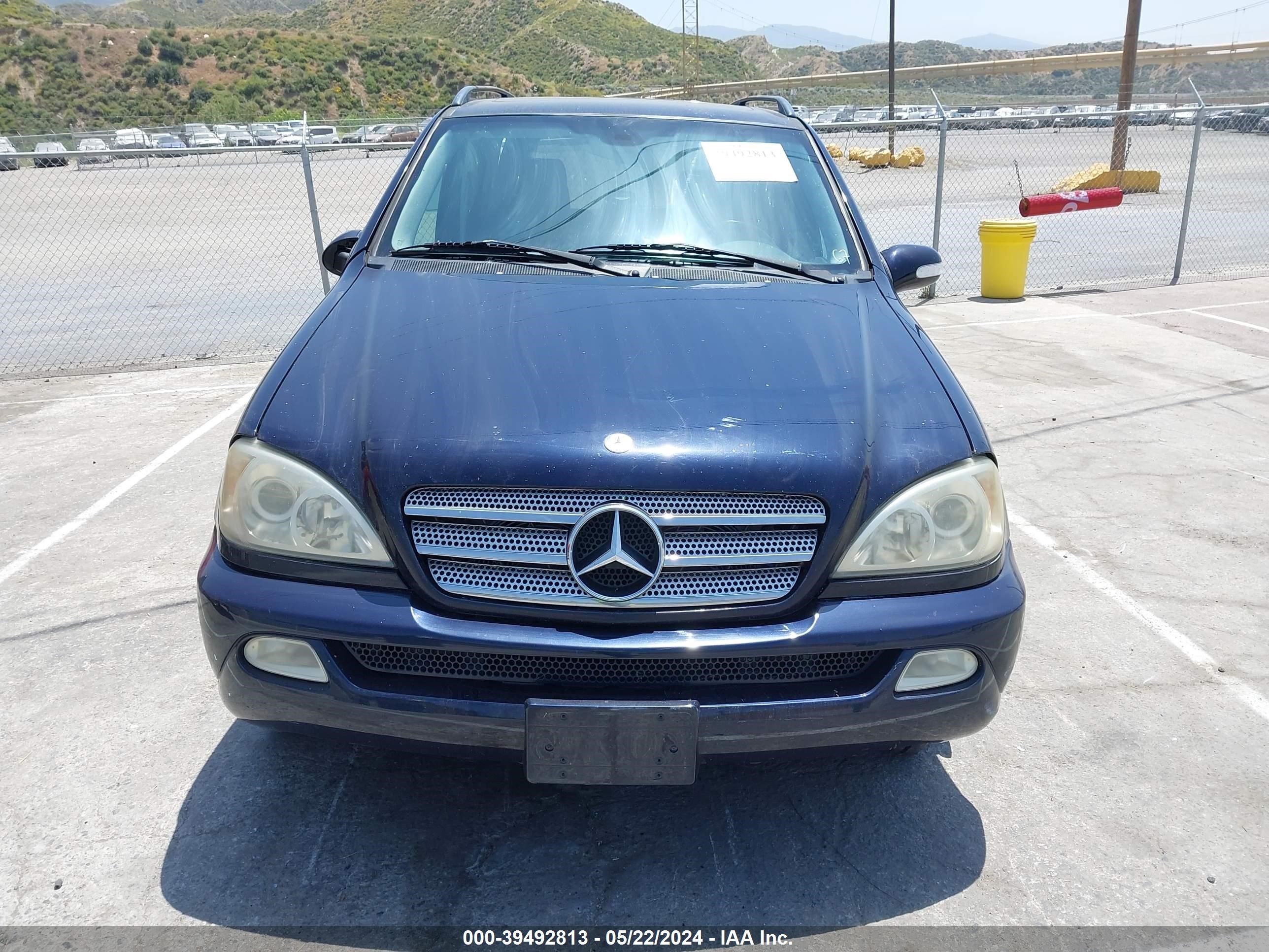 Photo 11 VIN: 4JGAB57E33A404787 - MERCEDES-BENZ NULL 