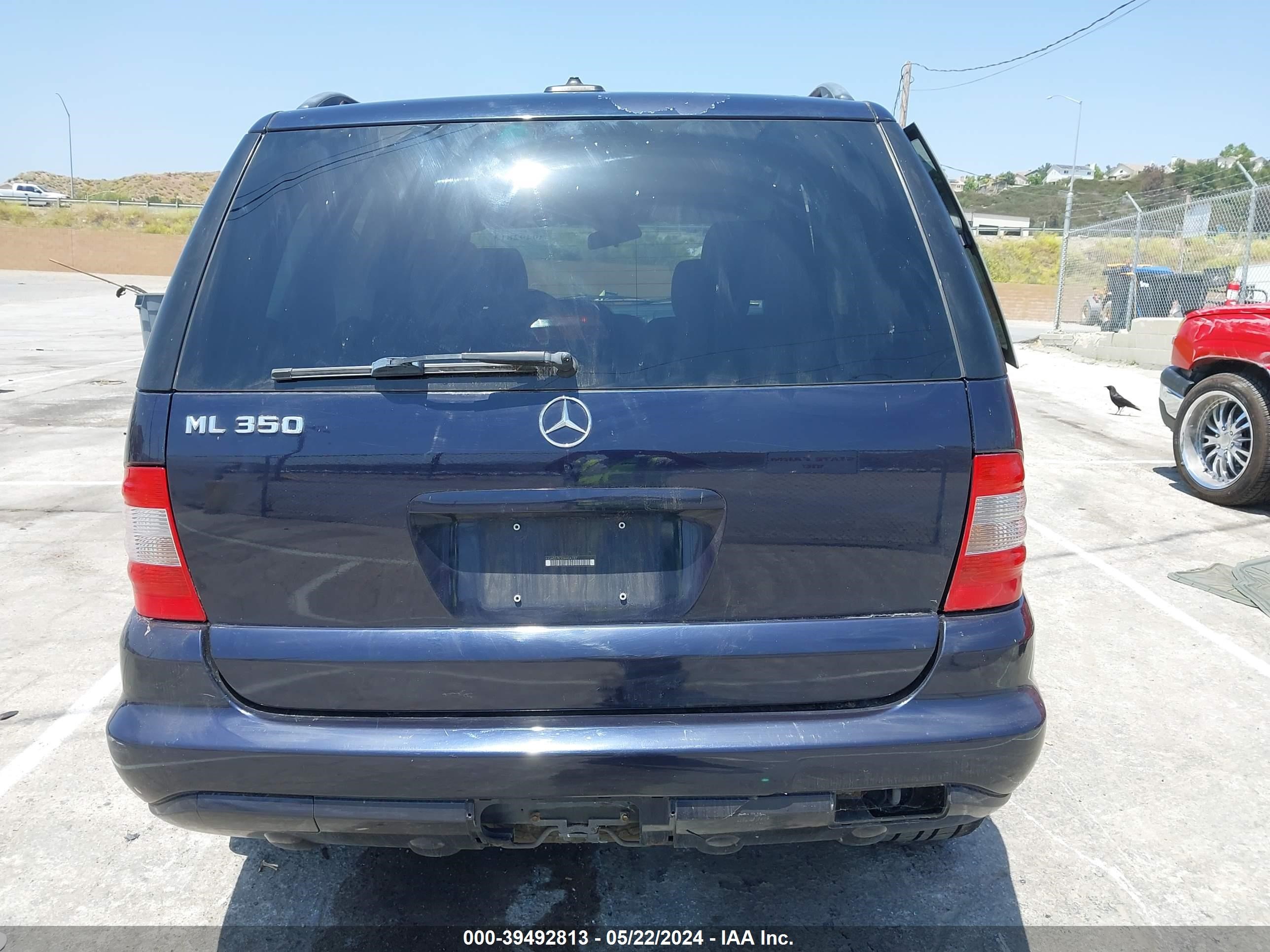 Photo 15 VIN: 4JGAB57E33A404787 - MERCEDES-BENZ NULL 