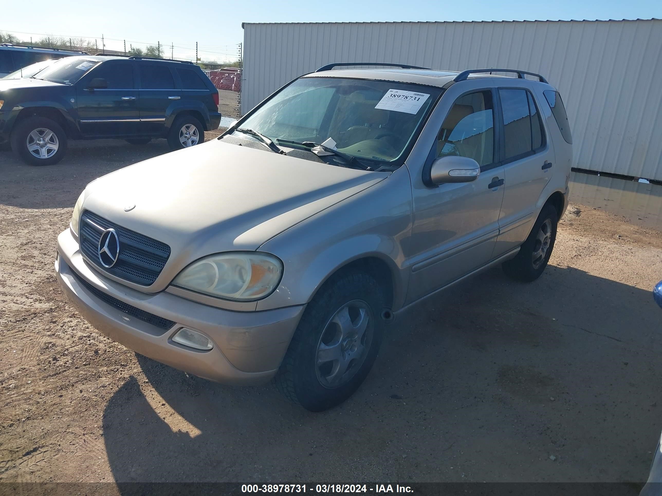 Photo 1 VIN: 4JGAB57E33A448028 - MERCEDES-BENZ NULL 