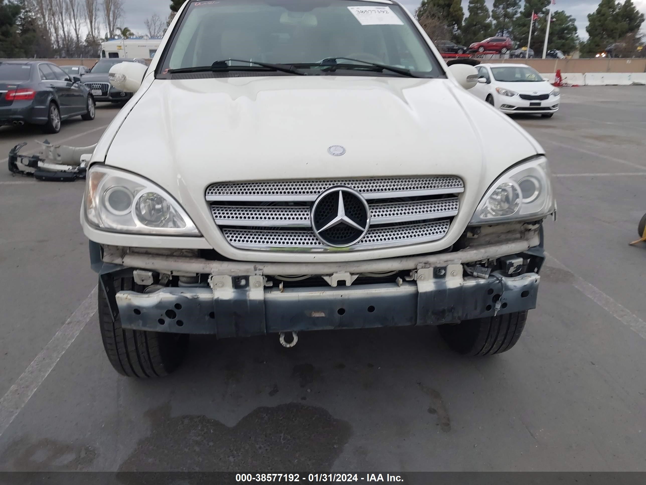 Photo 5 VIN: 4JGAB57E55A542138 - MERCEDES-BENZ M-KLASSE 