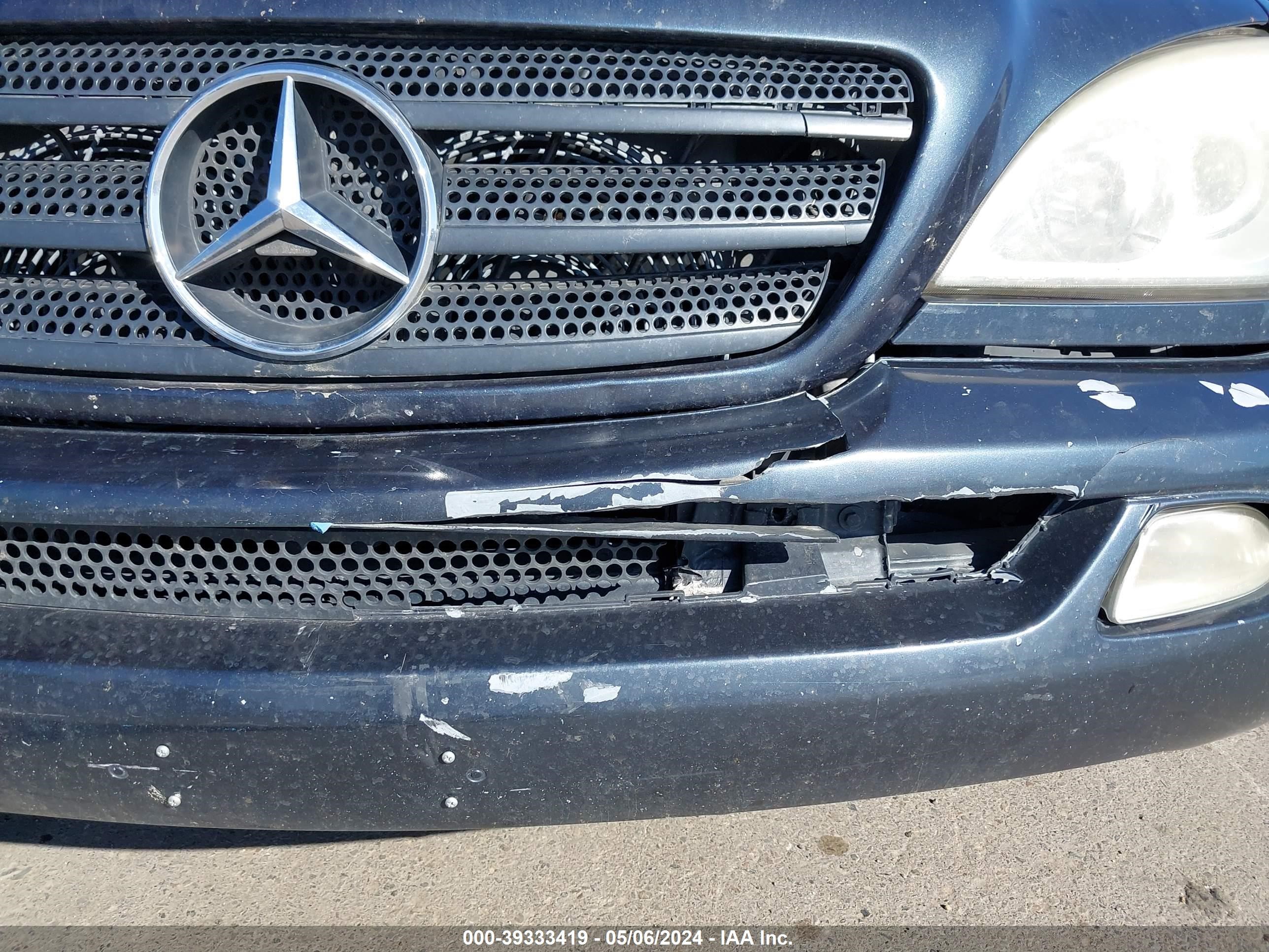 Photo 11 VIN: 4JGAB57E74A459020 - MERCEDES-BENZ NULL 