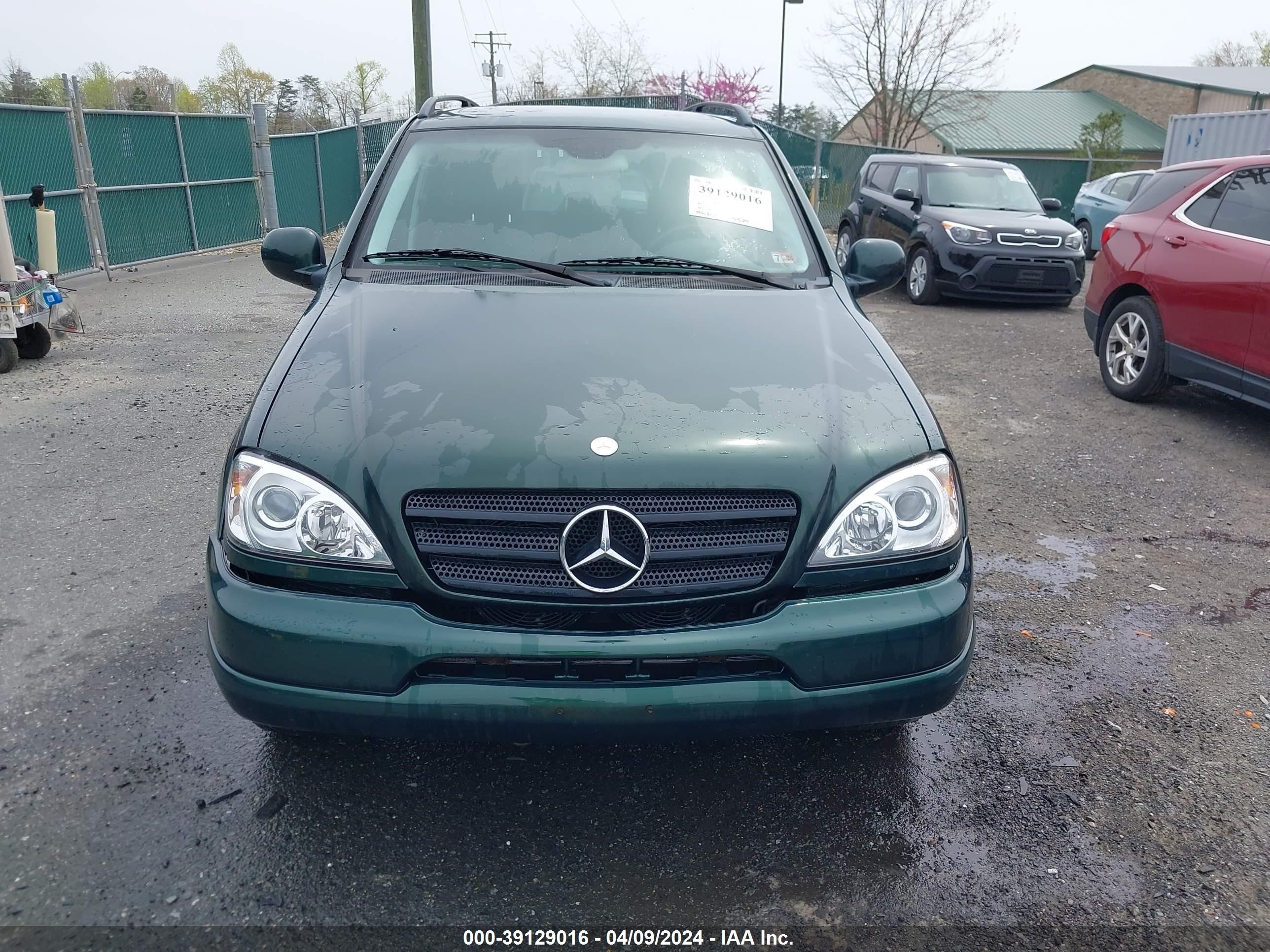 Photo 11 VIN: 4JGAB72E31A246256 - MERCEDES-BENZ NULL 