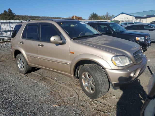 Photo 3 VIN: 4JGAB72E81A242901 - MERCEDES-BENZ ML 430 