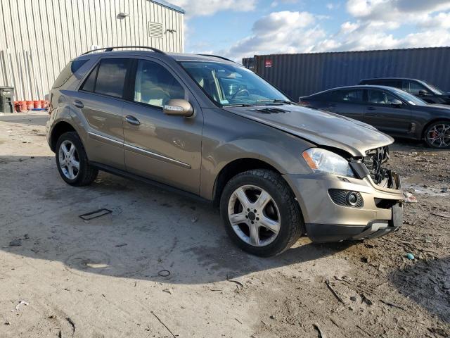 Photo 3 VIN: 4JGBB22EX8A332827 - MERCEDES-BENZ ML 320 CDI 