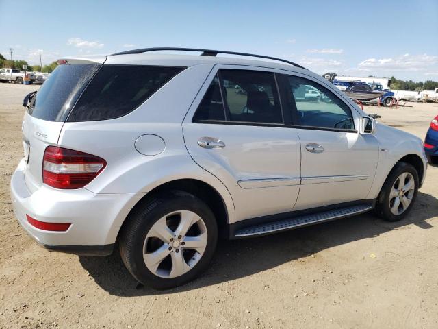 Photo 2 VIN: 4JGBB25E09A504439 - MERCEDES-BENZ ML 