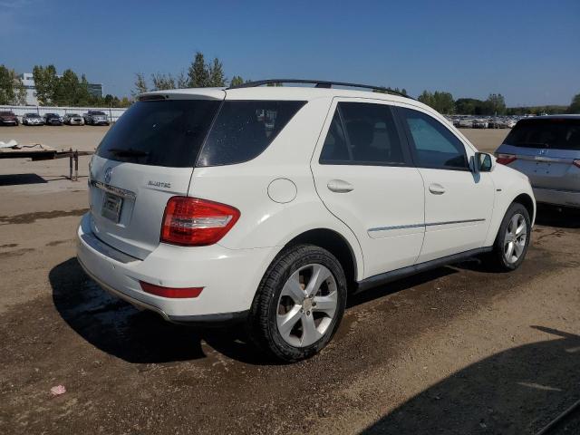 Photo 2 VIN: 4JGBB25E29A527821 - MERCEDES-BENZ ML 