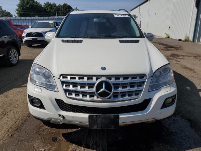 Photo 4 VIN: 4JGBB25E29A527821 - MERCEDES-BENZ ML 