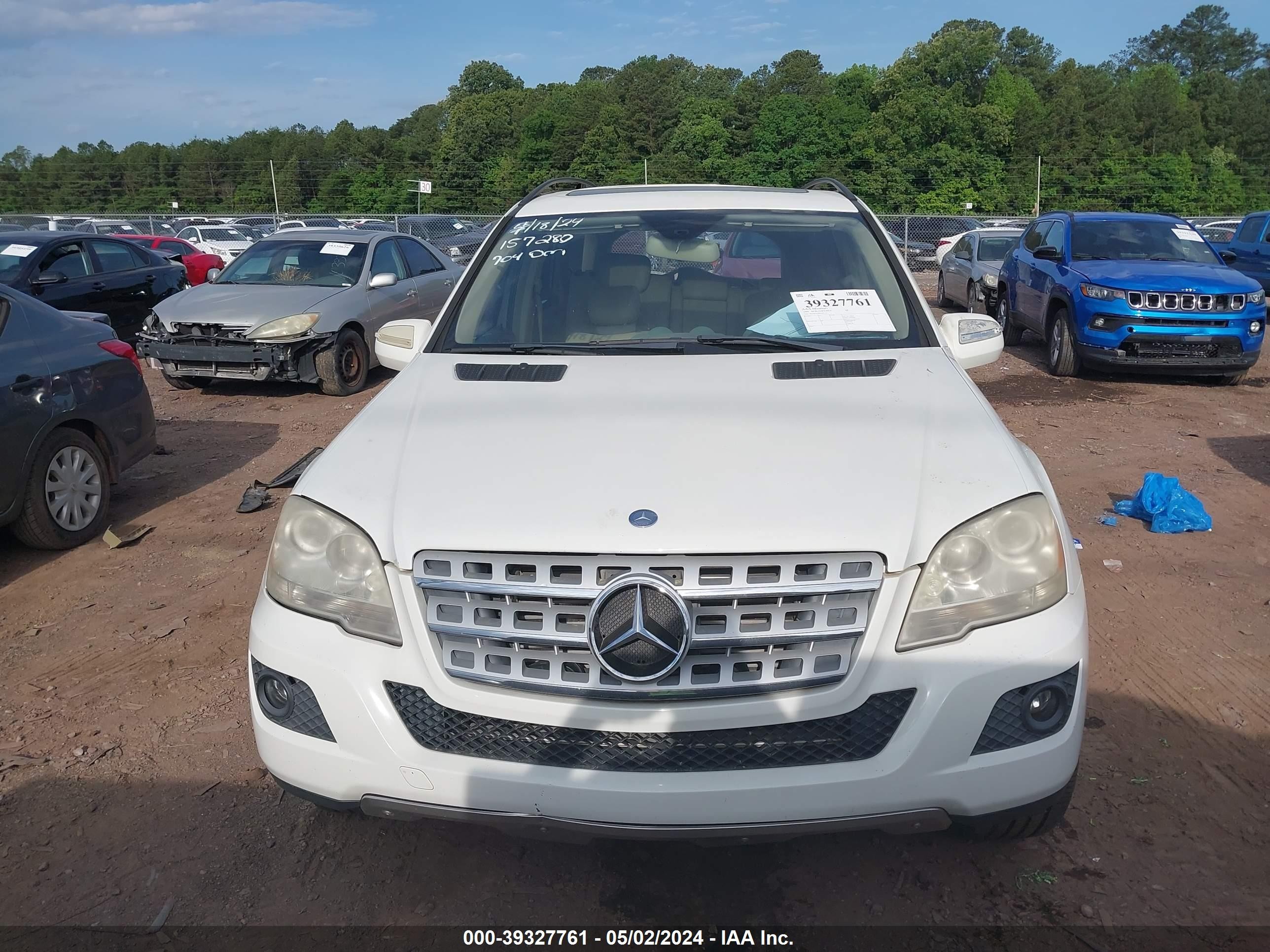 Photo 11 VIN: 4JGBB25E69A487212 - MERCEDES-BENZ NULL 