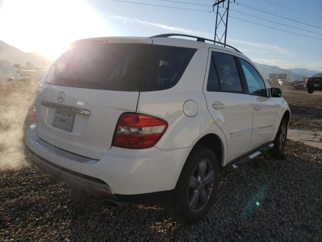 Photo 3 VIN: 4JGBB75E06A046829 - MERCEDES-BENZ ML 500 