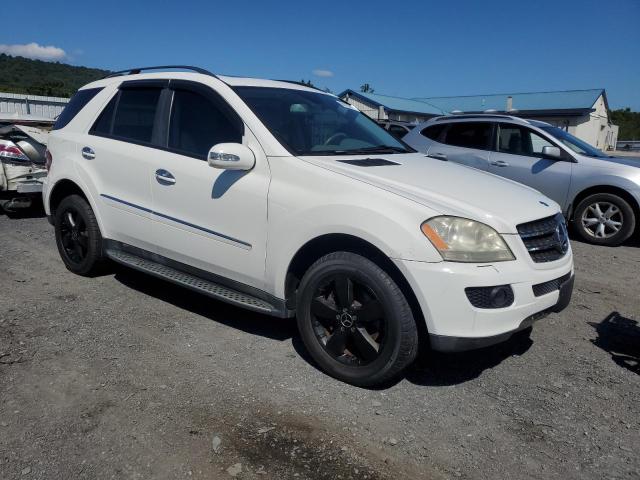 Photo 3 VIN: 4JGBB75E47A207913 - MERCEDES-BENZ ML 500 