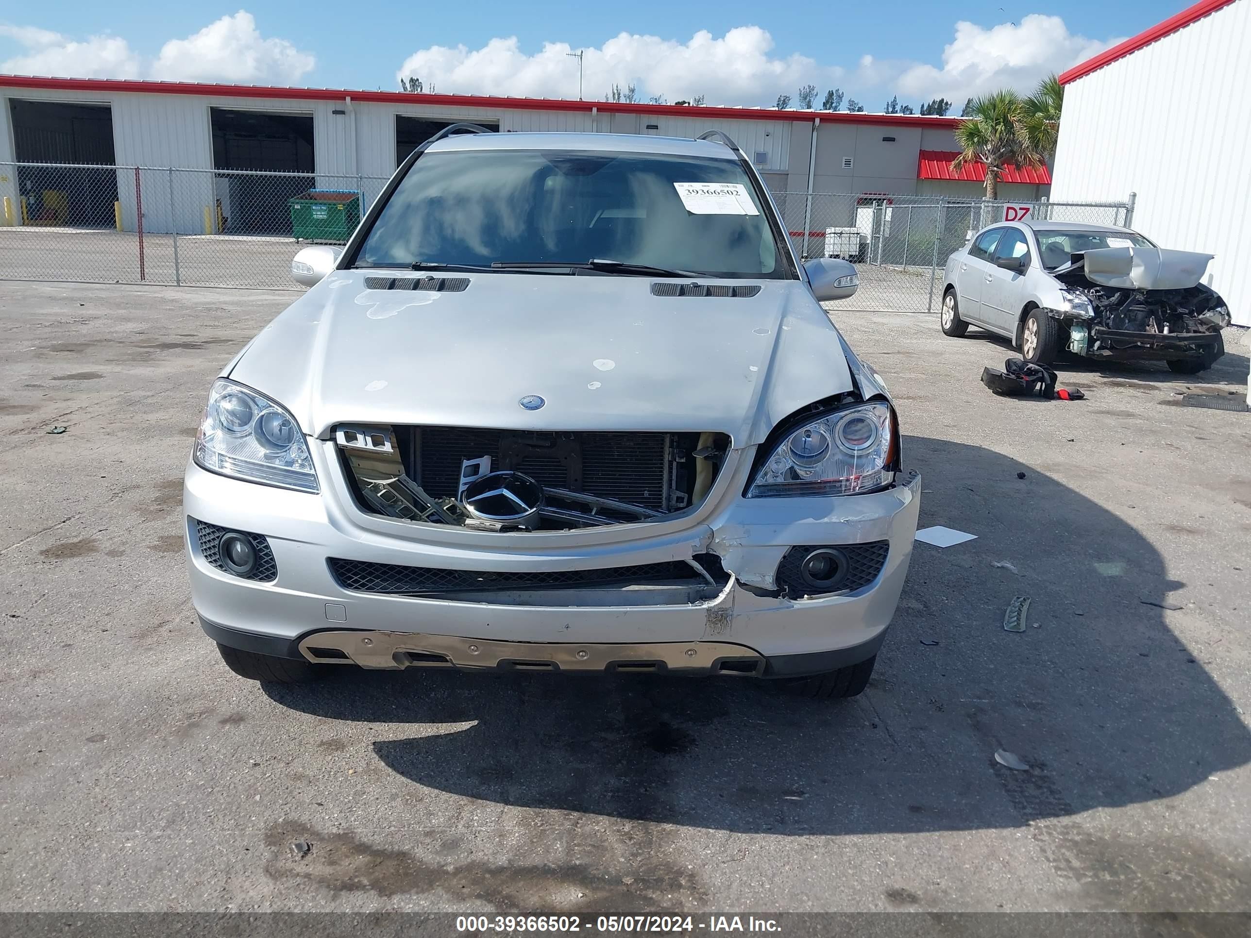 Photo 11 VIN: 4JGBB75E96A079845 - MERCEDES-BENZ NULL 