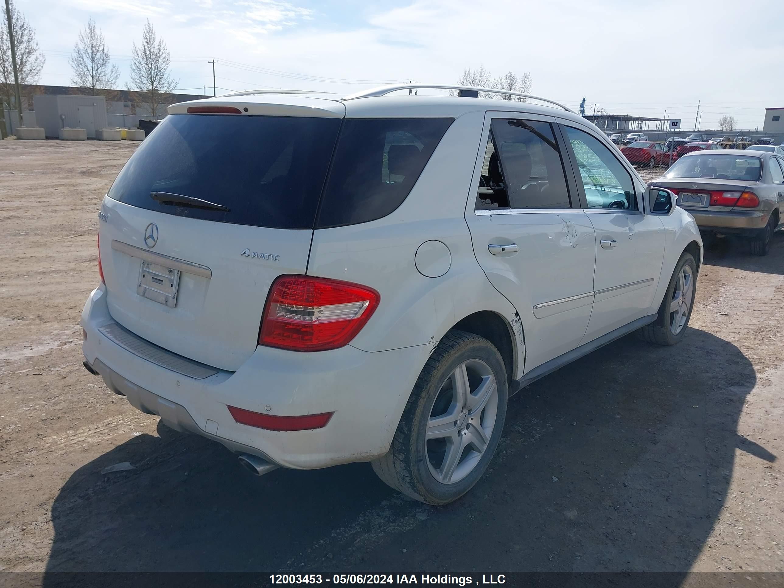 Photo 3 VIN: 4JGBB7CB0AA532509 - MERCEDES-BENZ NULL 