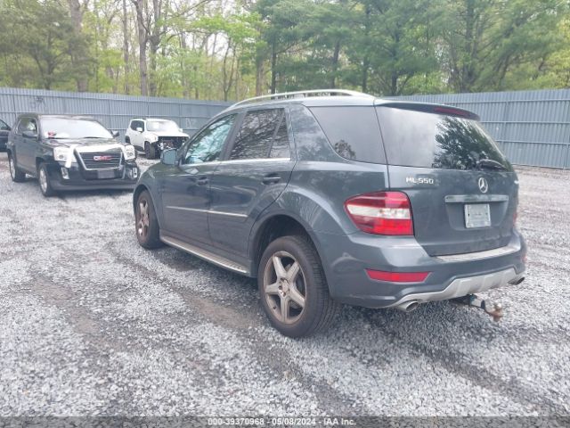 Photo 2 VIN: 4JGBB7CB4BA652377 - MERCEDES-BENZ ML 550 