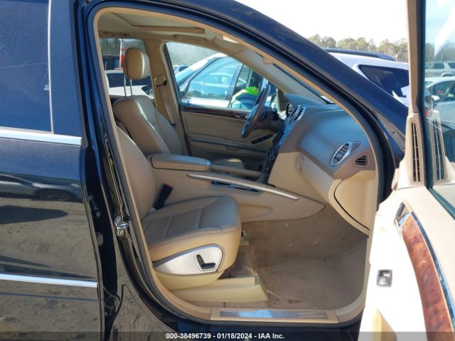 Photo 4 VIN: 4JGBB7CB6AA600358 - MERCEDES-BENZ ML 550 