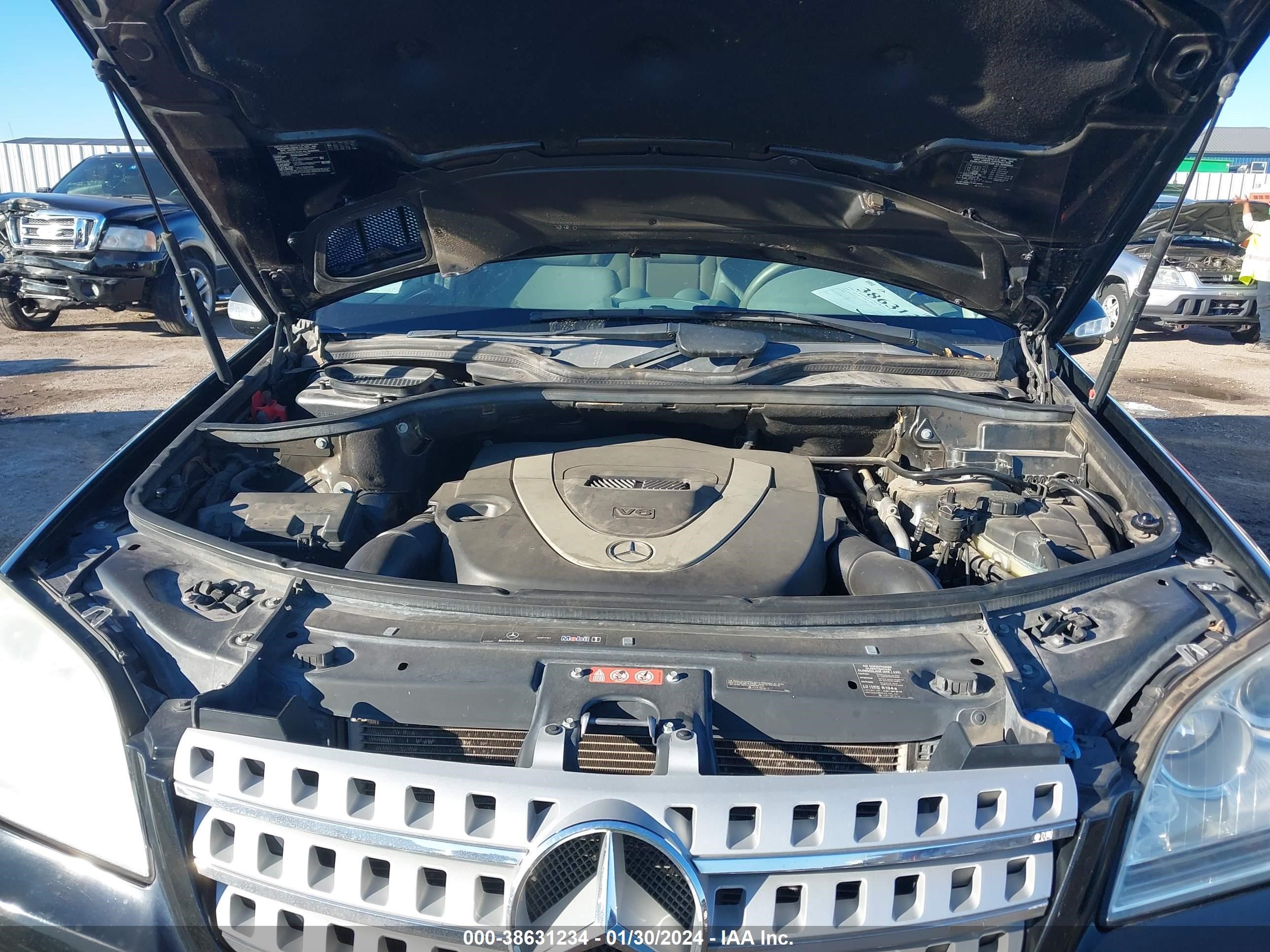 Photo 9 VIN: 4JGBB86E27A255589 - MERCEDES-BENZ M-KLASSE 