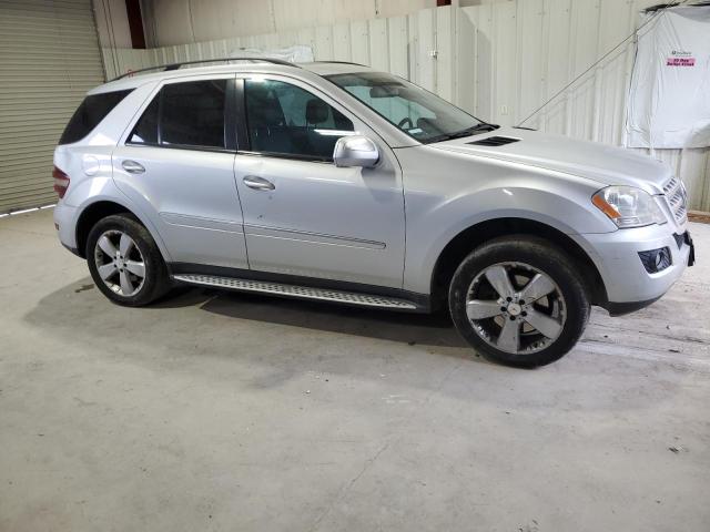 Photo 3 VIN: 4JGBB86E69A529007 - MERCEDES-BENZ ML 350 