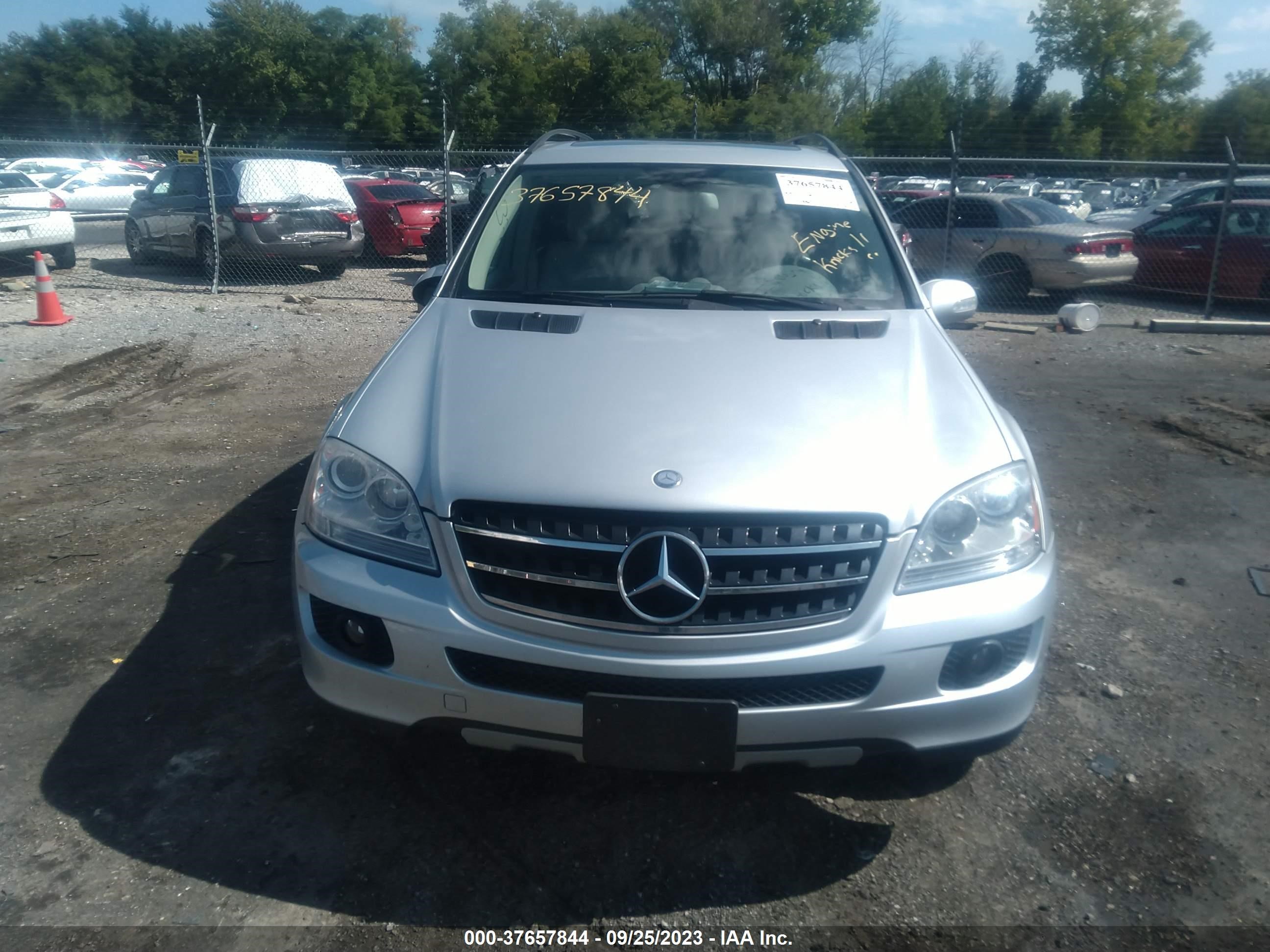 Photo 5 VIN: 4JGBB86E87A167825 - MERCEDES-BENZ M-KLASSE 