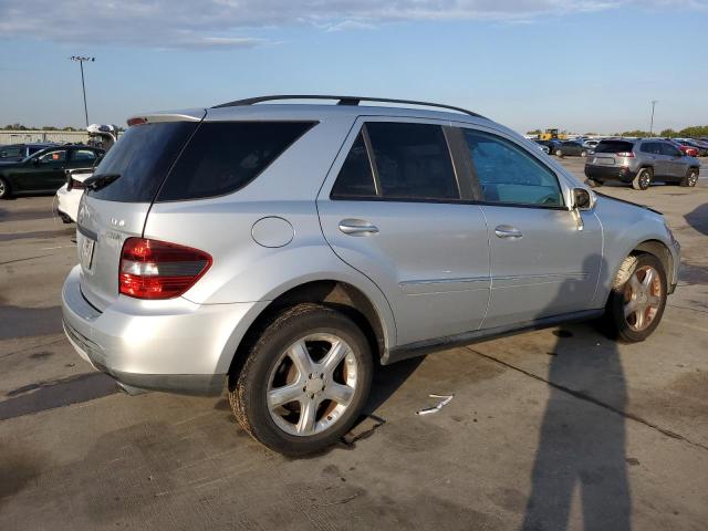 Photo 2 VIN: 4JGBB86EX8A330590 - MERCEDES-BENZ ML 350 