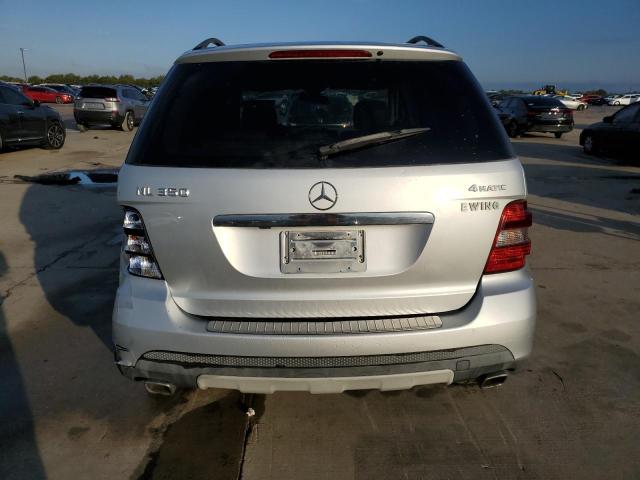 Photo 5 VIN: 4JGBB86EX8A330590 - MERCEDES-BENZ ML 350 