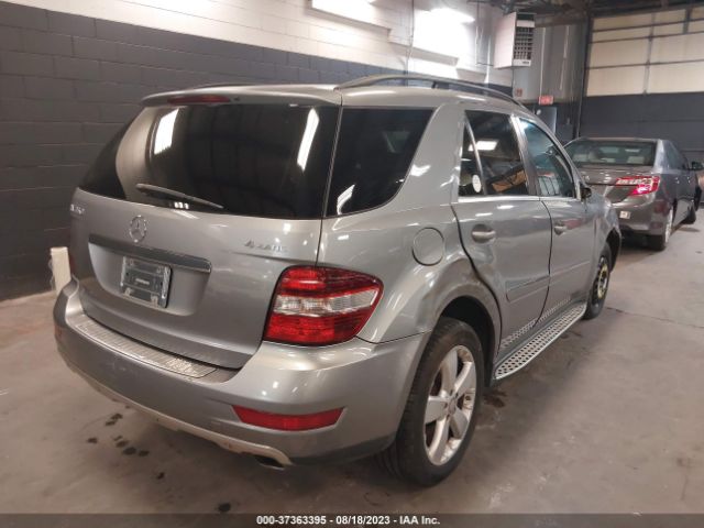 Photo 3 VIN: 4JGBB8GB0AA570421 - MERCEDES-BENZ ML 350 