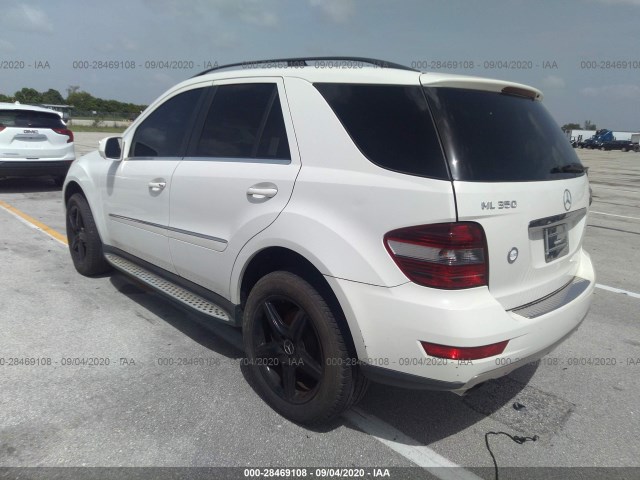 Photo 2 VIN: 4JGBB8GB4AA569840 - MERCEDES-BENZ M-CLASS 