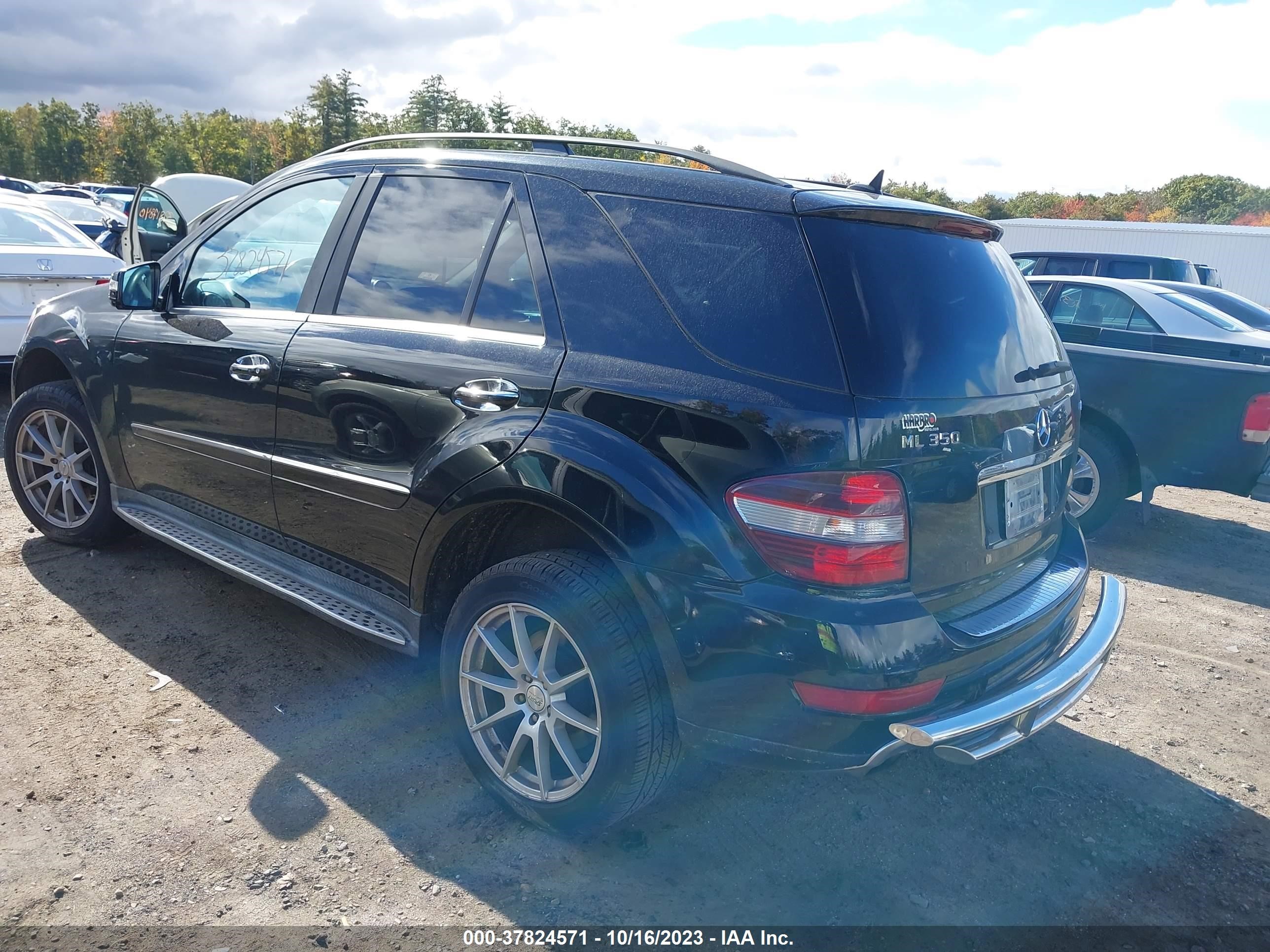 Photo 2 VIN: 4JGBB8GB9BA690137 - MERCEDES-BENZ M-KLASSE 