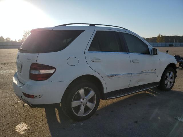 Photo 2 VIN: 4JGBB8GBXAA571527 - MERCEDES-BENZ M-CLASS 