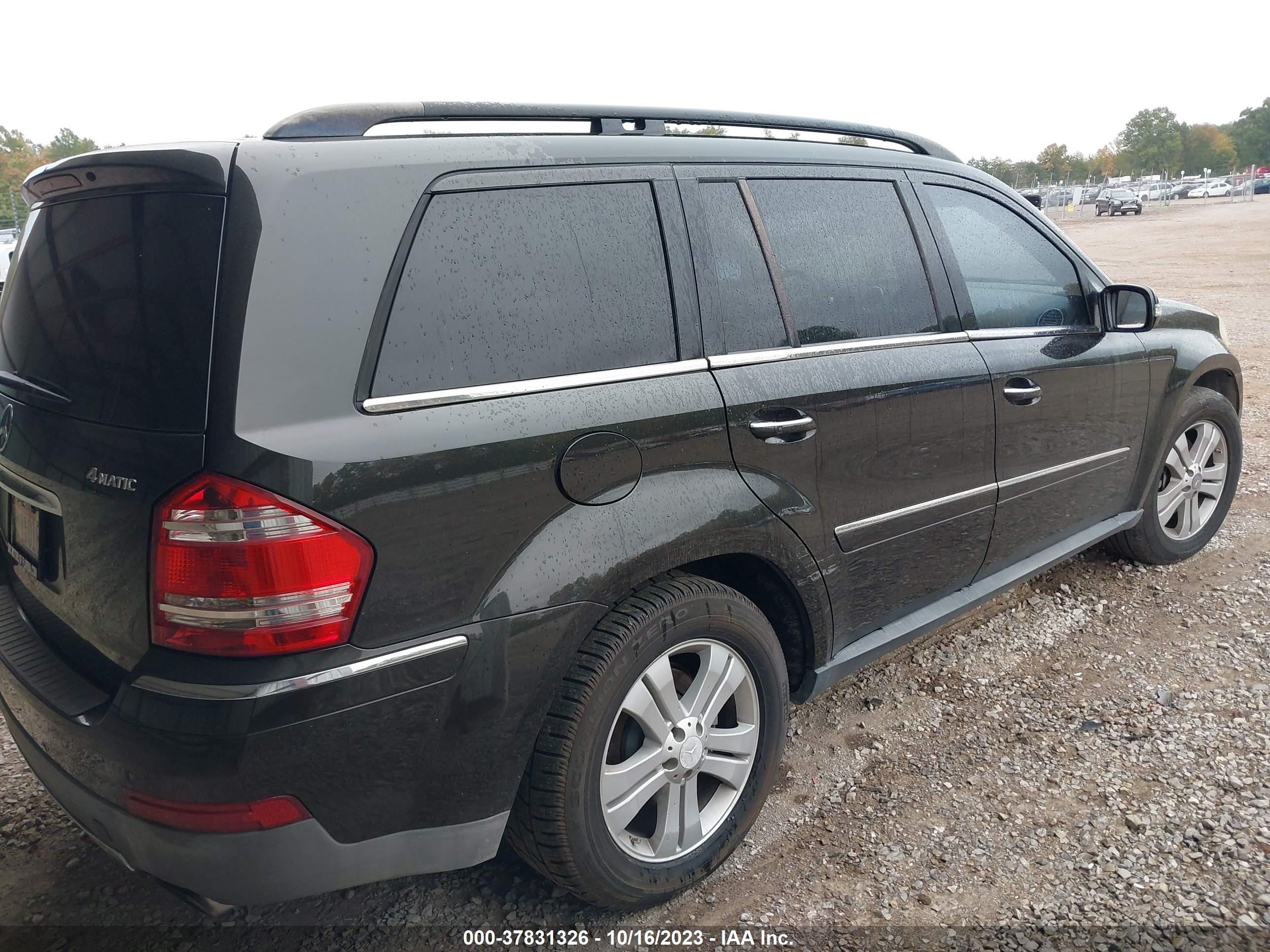 Photo 3 VIN: 4JGBF22E88A402443 - MERCEDES-BENZ GL-KLASSE 