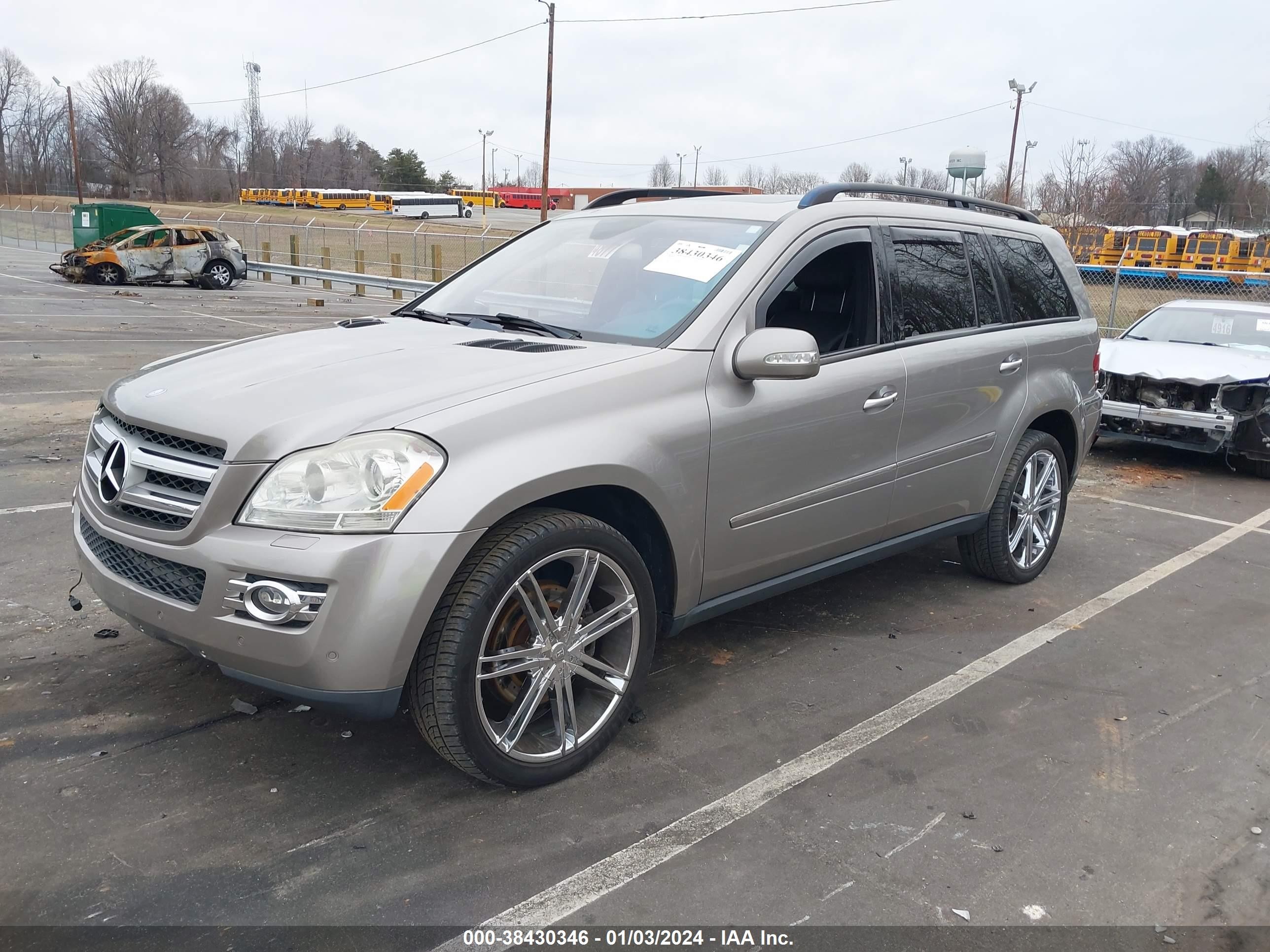 Photo 1 VIN: 4JGBF71E47A142930 - MERCEDES-BENZ GL-KLASSE 