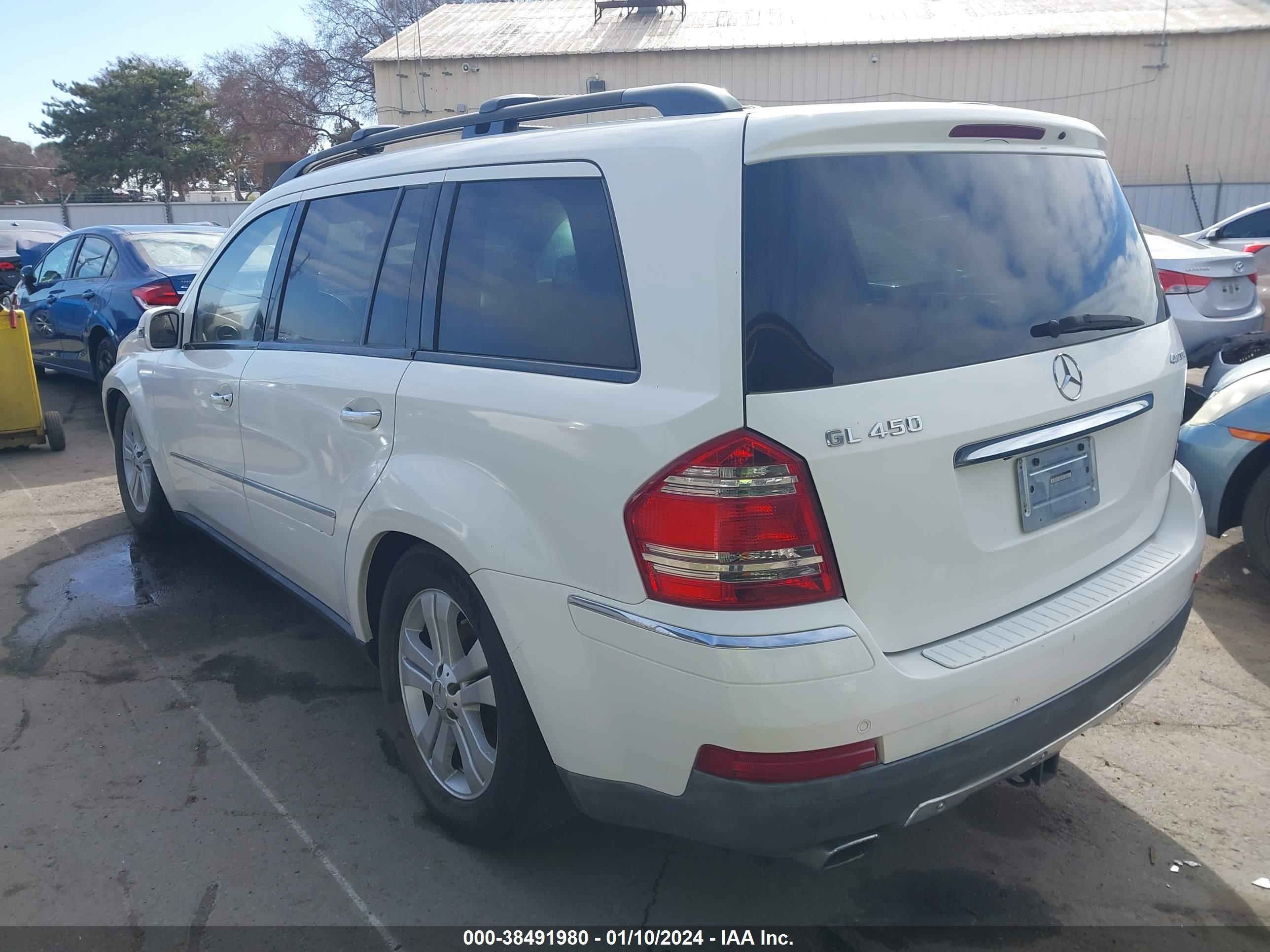 Photo 2 VIN: 4JGBF71E87A272631 - MERCEDES-BENZ GL-KLASSE 