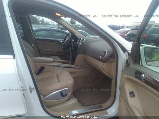 Photo 4 VIN: 4JGBF7BE1AA617262 - MERCEDES-BENZ GL-CLASS 