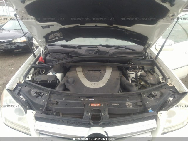 Photo 9 VIN: 4JGBF7BE1AA617262 - MERCEDES-BENZ GL-CLASS 