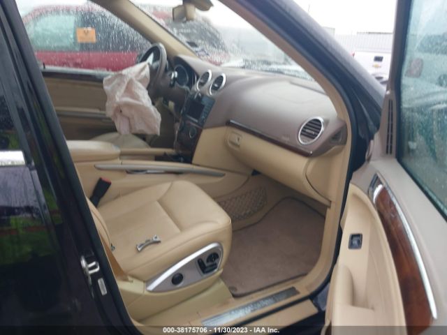 Photo 4 VIN: 4JGBF7BE3CA802867 - MERCEDES-BENZ GL 450 