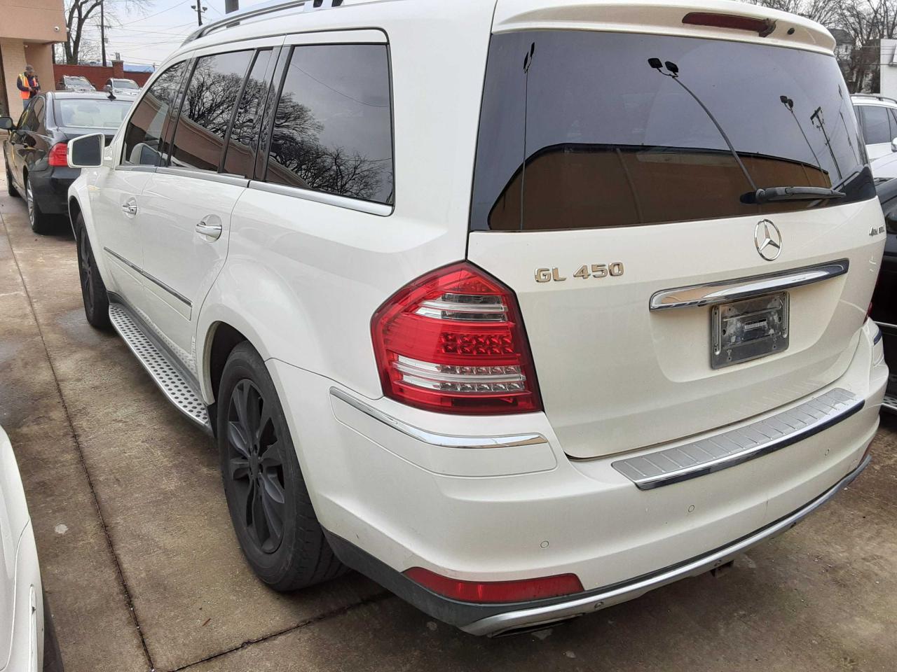 Photo 2 VIN: 4JGBF7BE4BA732648 - MERCEDES-BENZ GL 450 4MA 