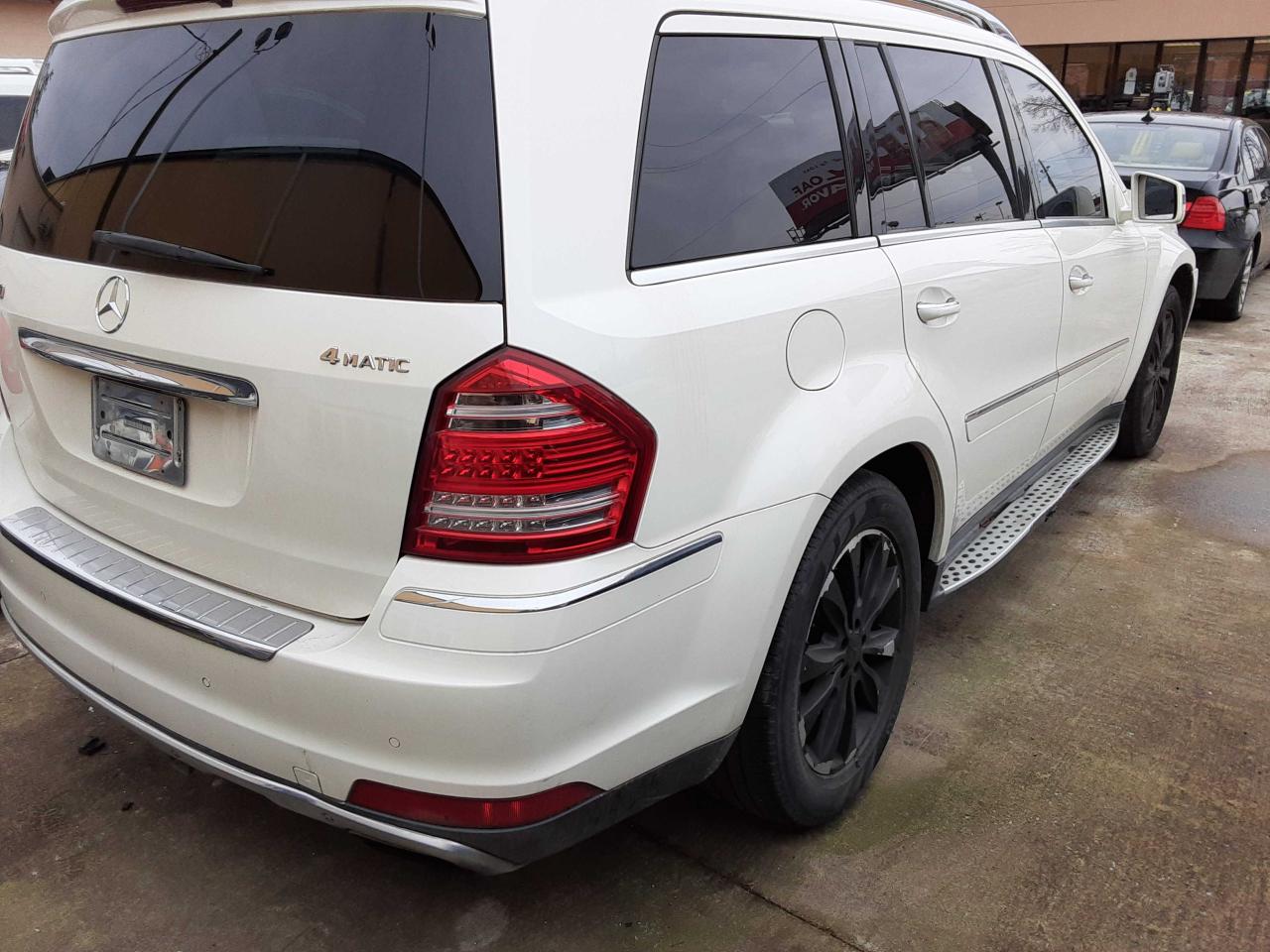 Photo 3 VIN: 4JGBF7BE4BA732648 - MERCEDES-BENZ GL 450 4MA 